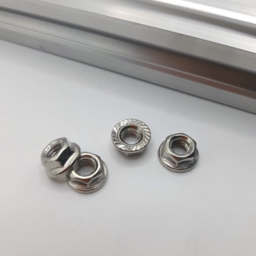Rosca M5 para perfil de aluminio